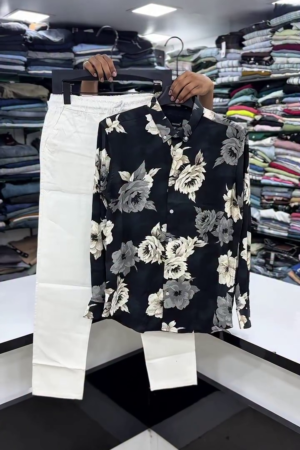 Men Classic Slim Fit Opaque Printed Casual Shirt