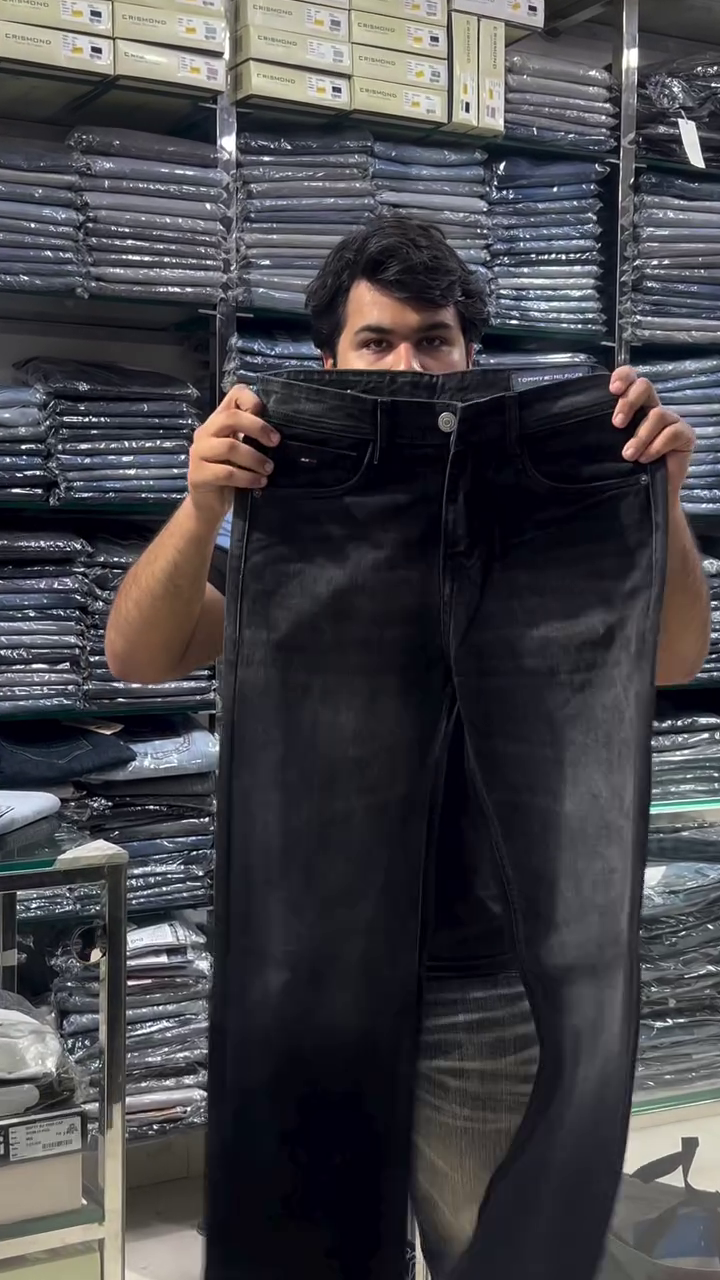 Men Straight Fit Mid-Rise Heavy Fade Jeans - Image 3