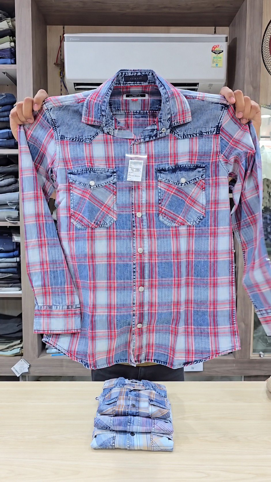 Men’s Stylish Checked Shirt